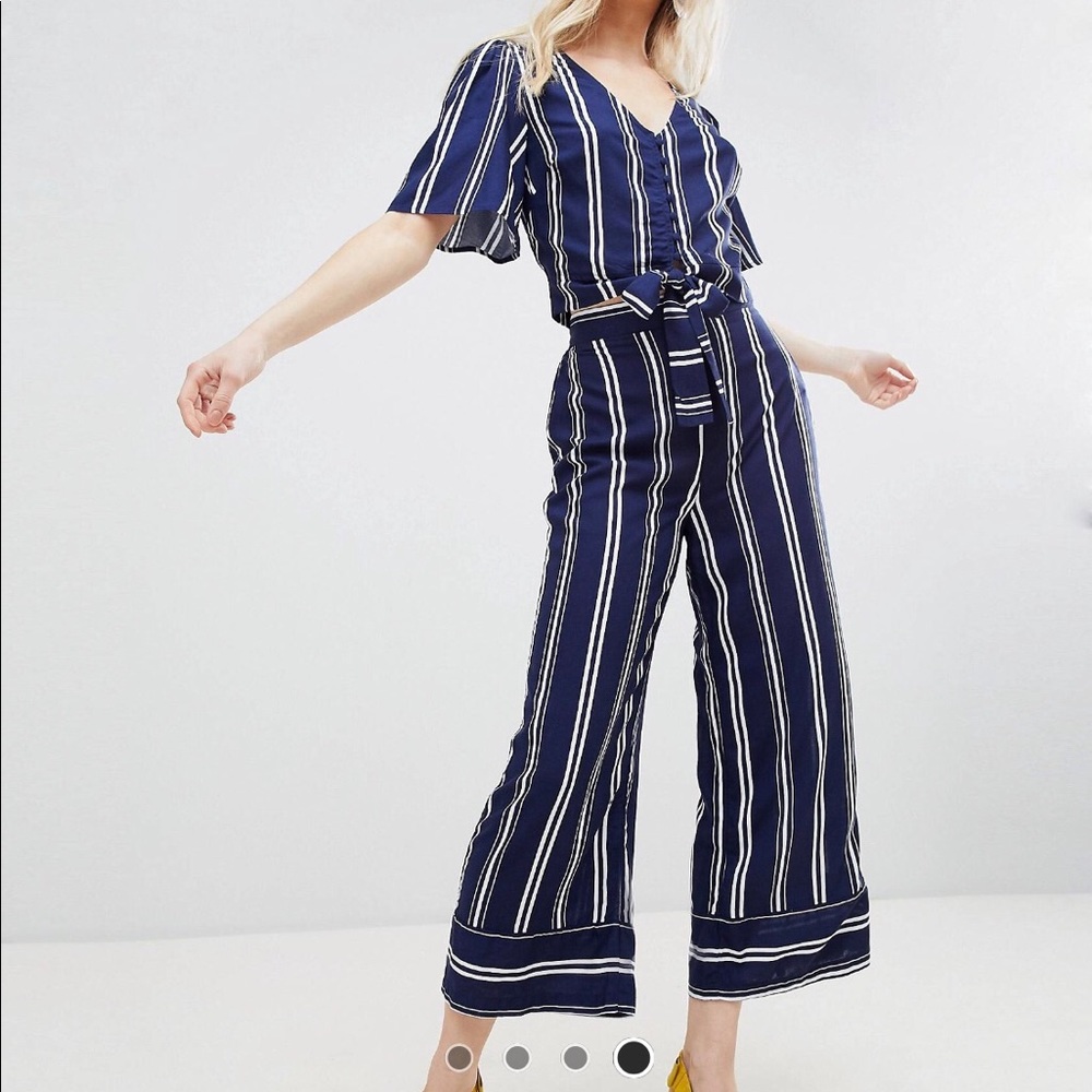 NWOT Two-piece set - New Look tie Front